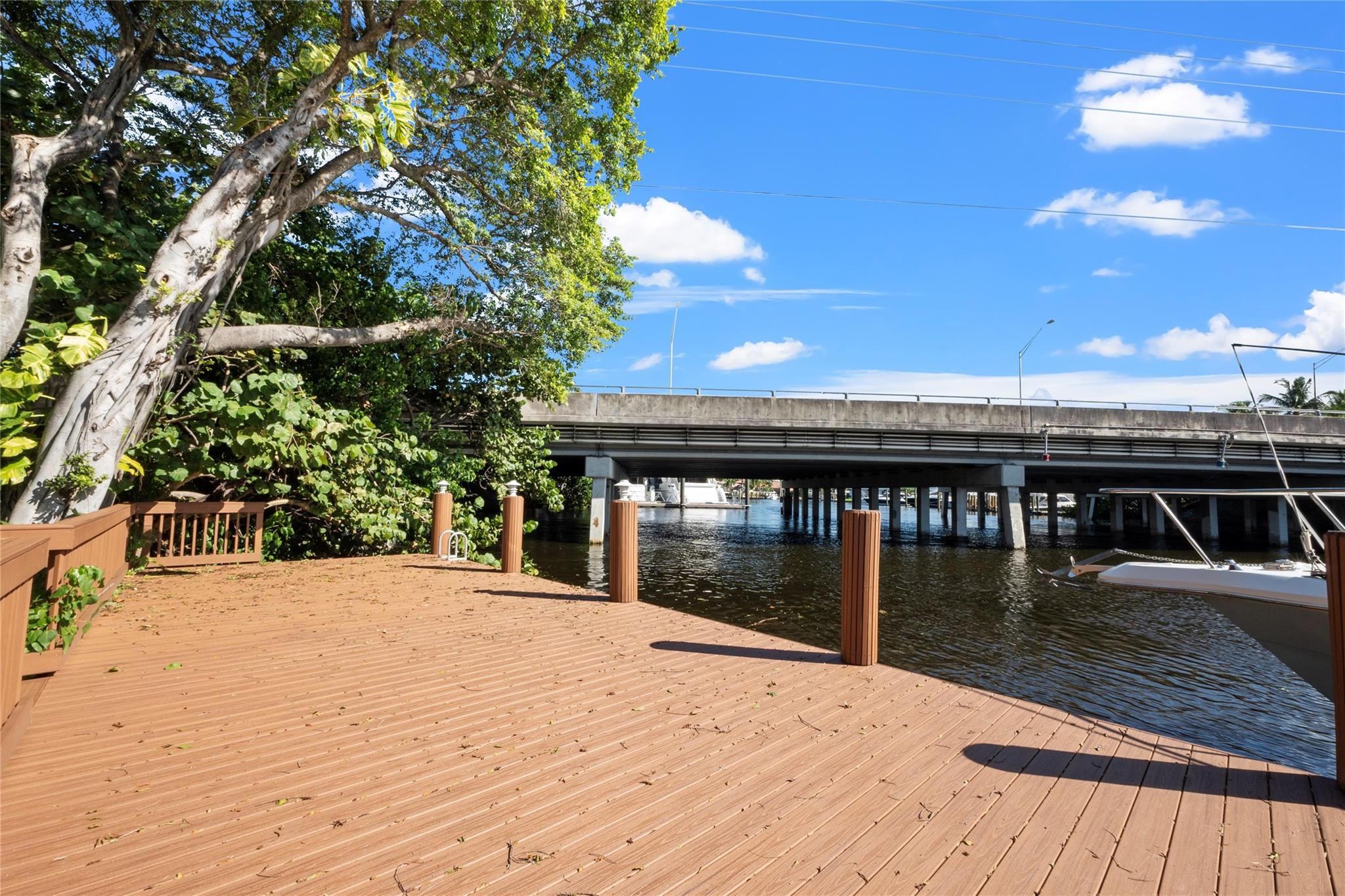 50 Ft Dock deeded dock