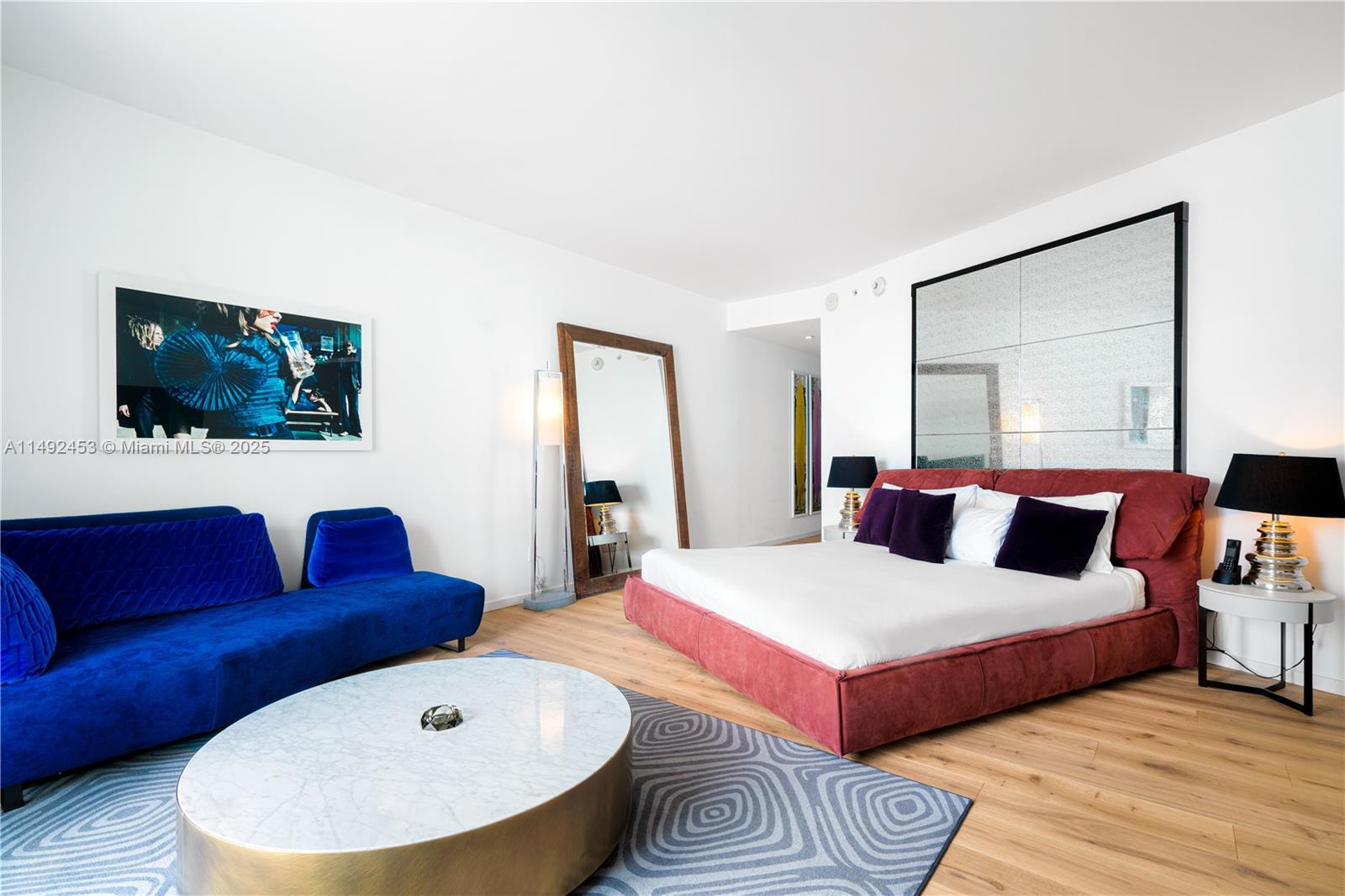 2201 Collins Ave Condo