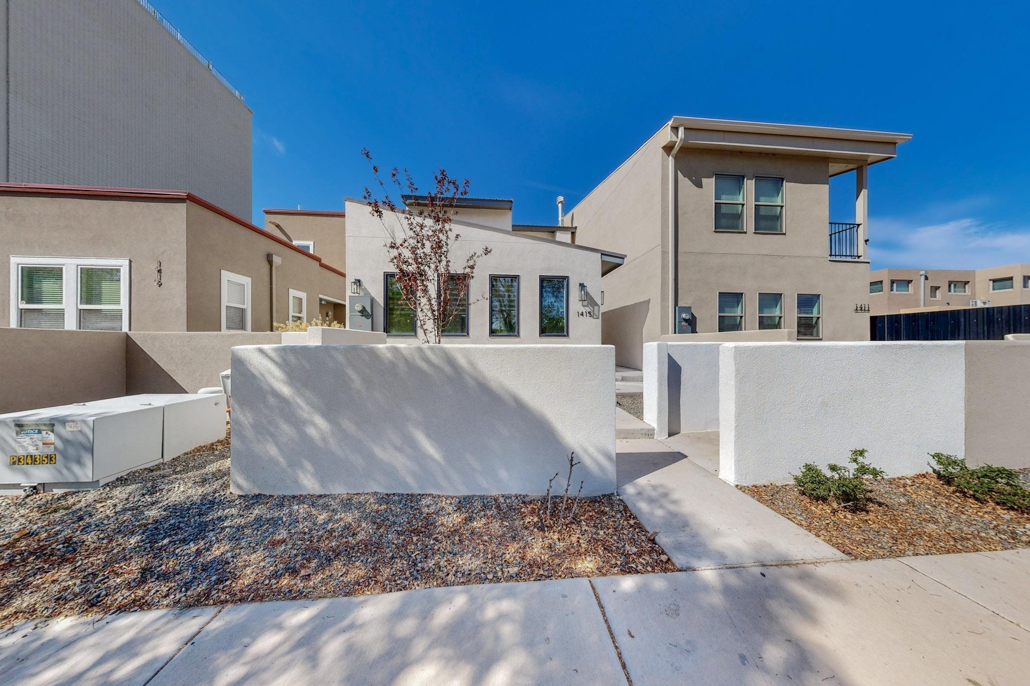 Homes for sale in Albuquerque, NM | 1415 Coal Ave Sw, Albuquerque, NM 87104 | MLS# 1050531