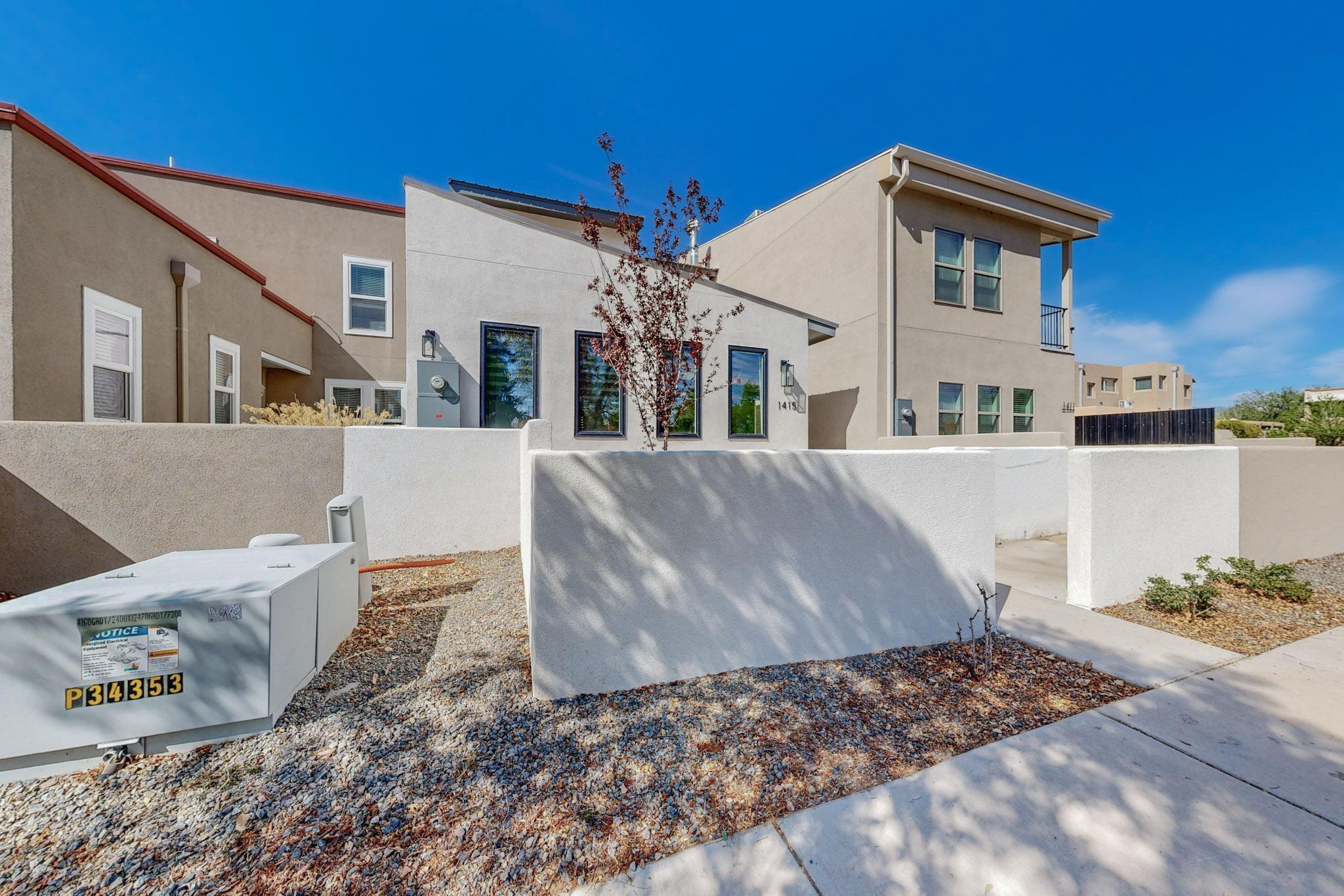 Homes for sale in Albuquerque, NM | 1415 Coal Ave Sw, Albuquerque, NM 87104 | MLS# 1050531