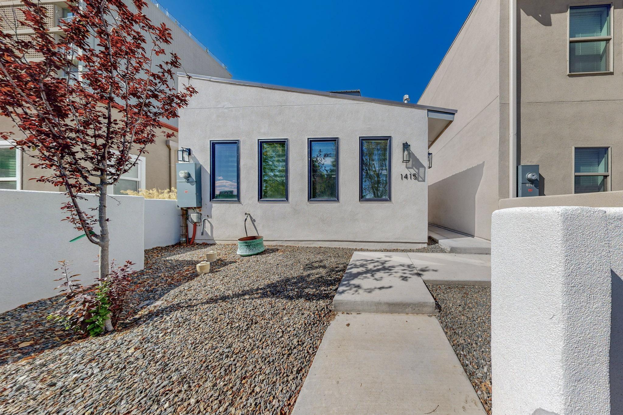 Homes for sale in Albuquerque, NM | 1415 Coal Ave Sw, Albuquerque, NM 87104 | MLS# 1050531