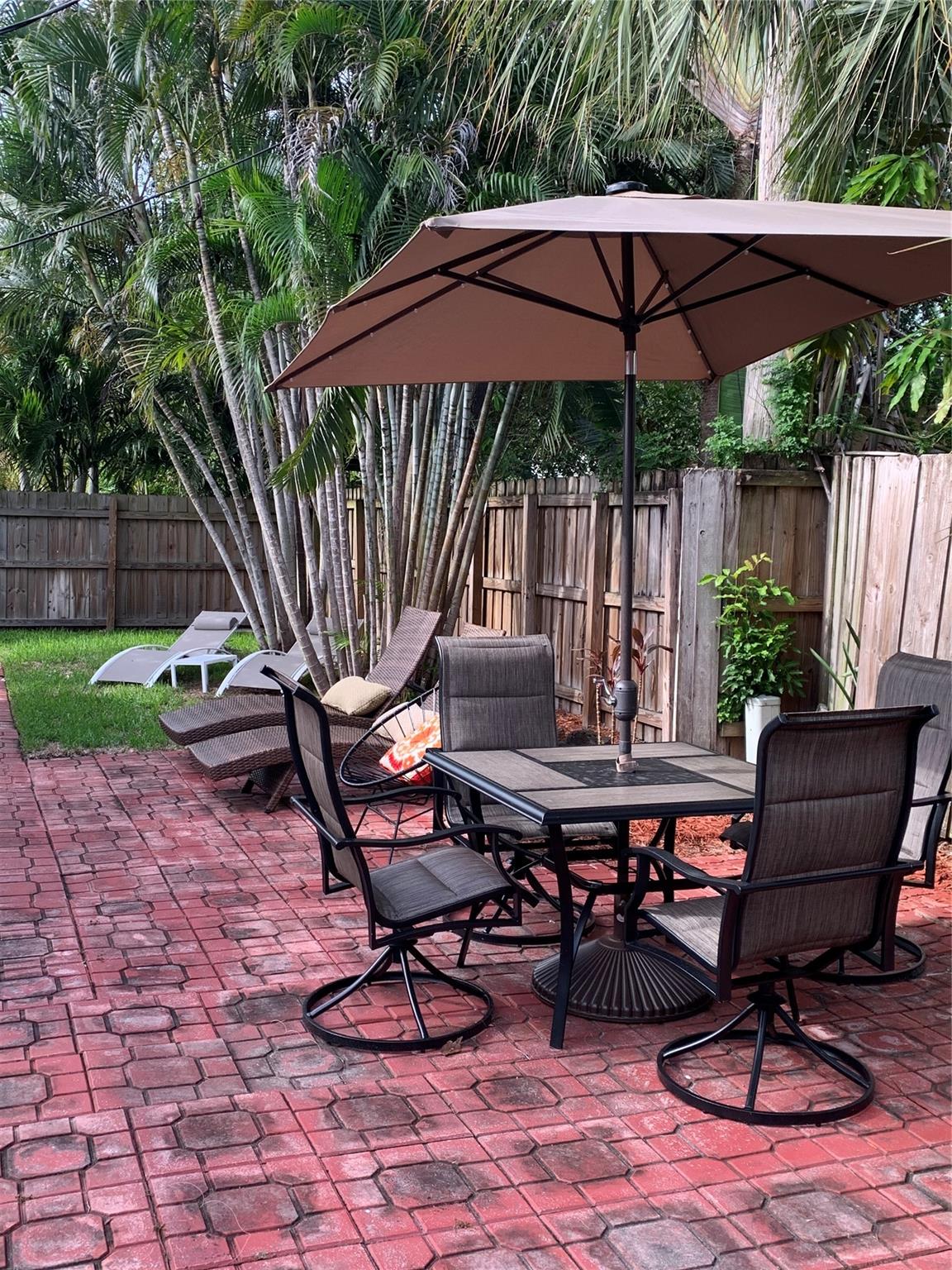 Enjoy a lounge and dinner poolside.