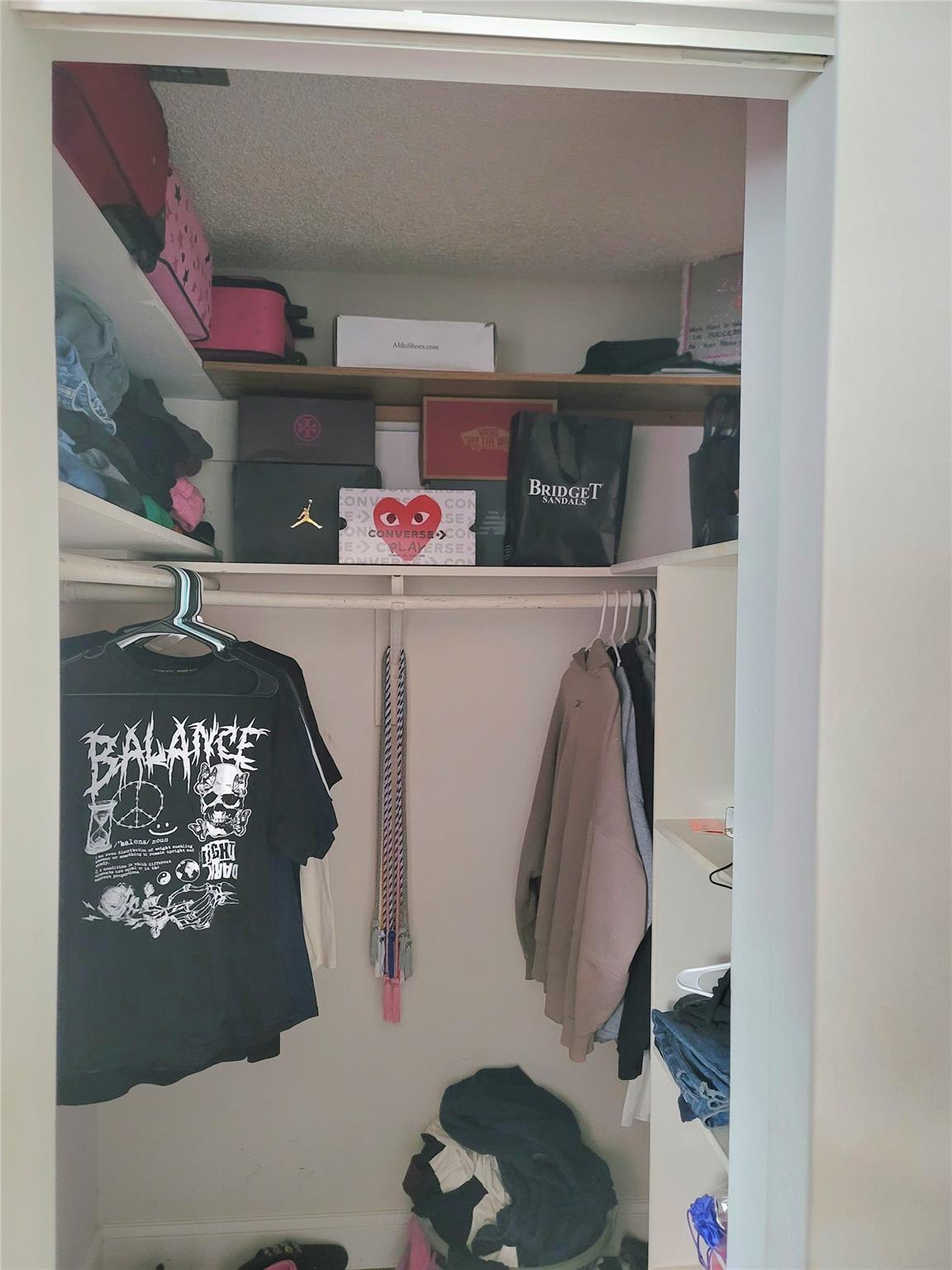 Walk-in Closet