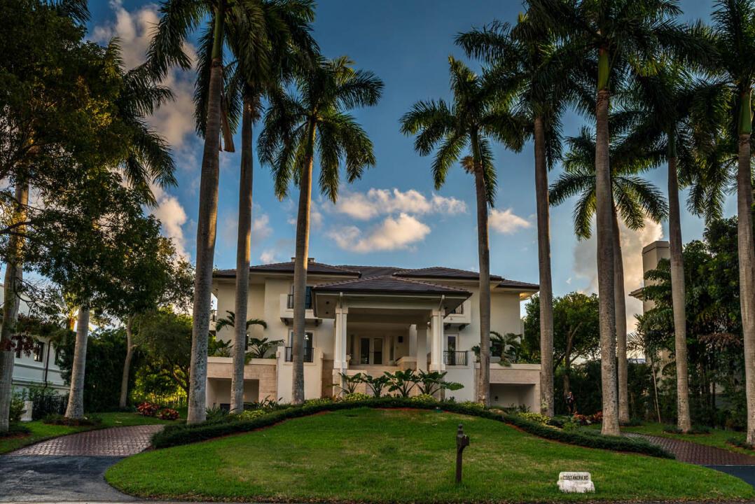 House for Sale in Coral Gables, FL