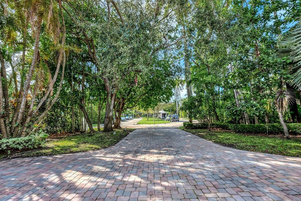 61 Camden Ct, Bal Harbour FL 33154