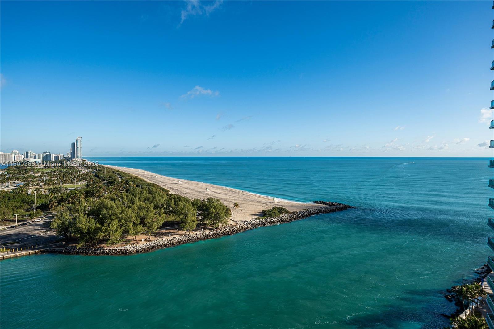 Condo for Rent in Bal Harbour, FL