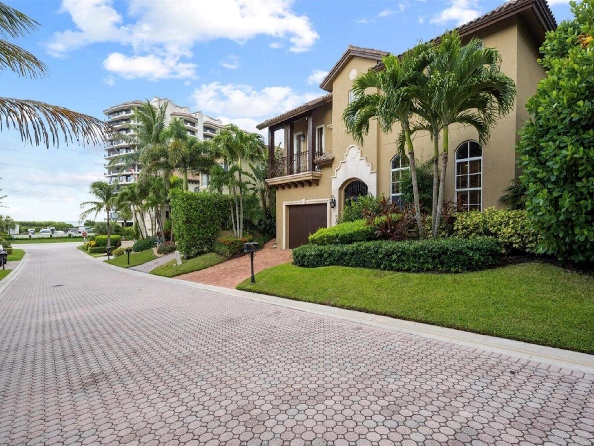 Ocean Views On Surfside Lane