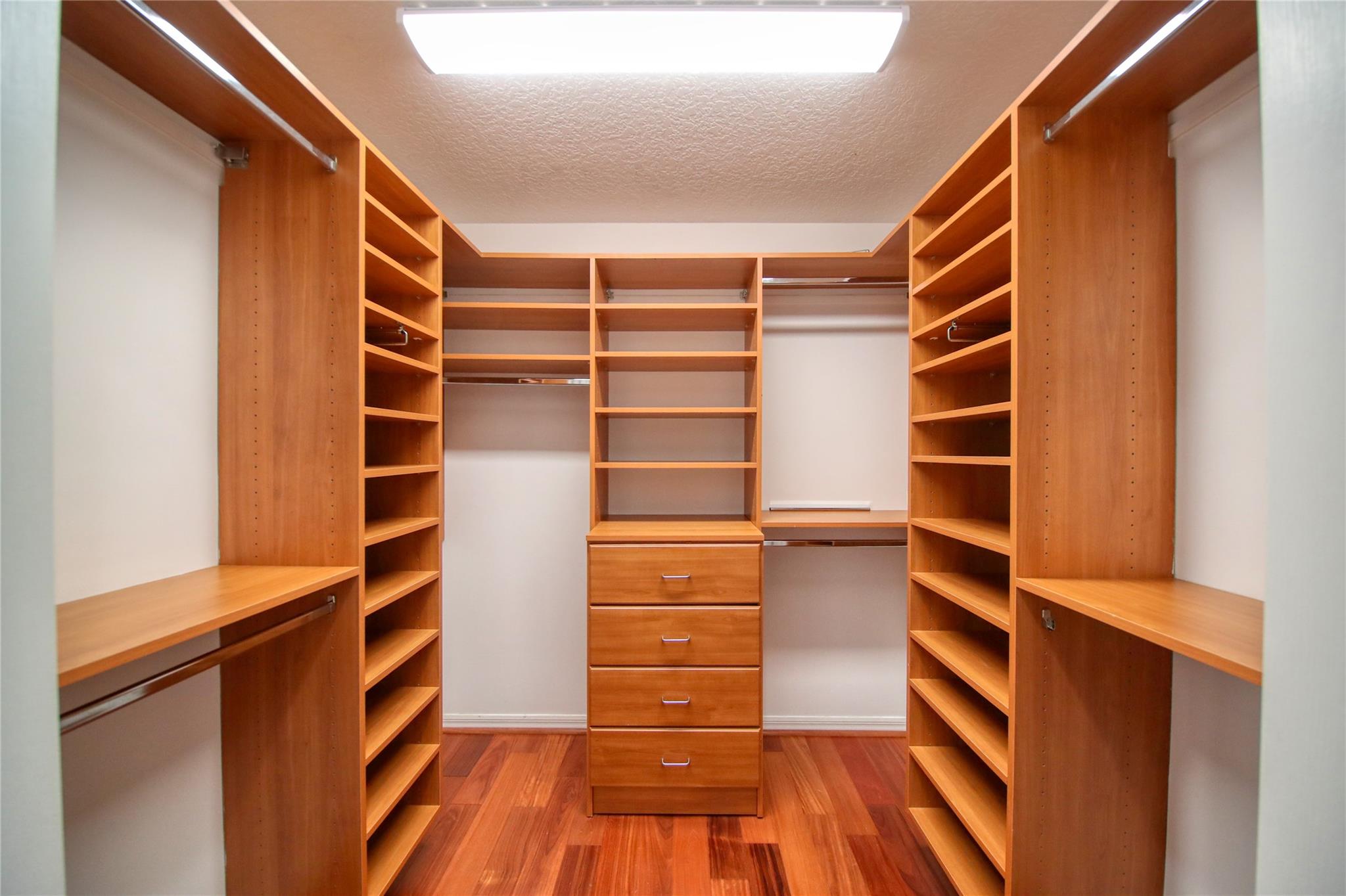 1st Full Ensuite Walk-In Closet