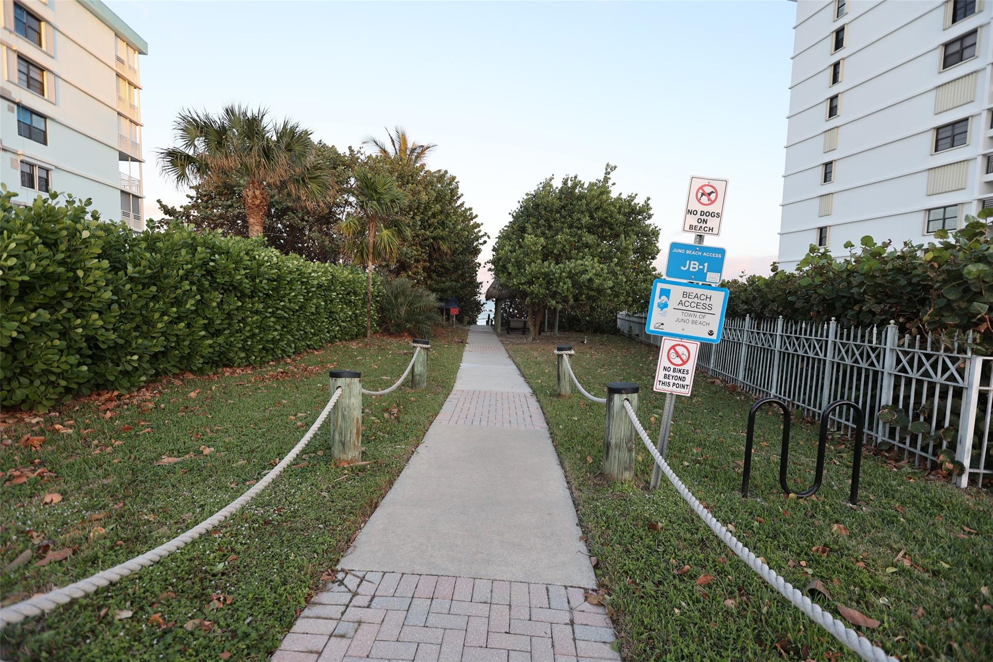 2 Of 2 Public Beach Access Within Walking Distance