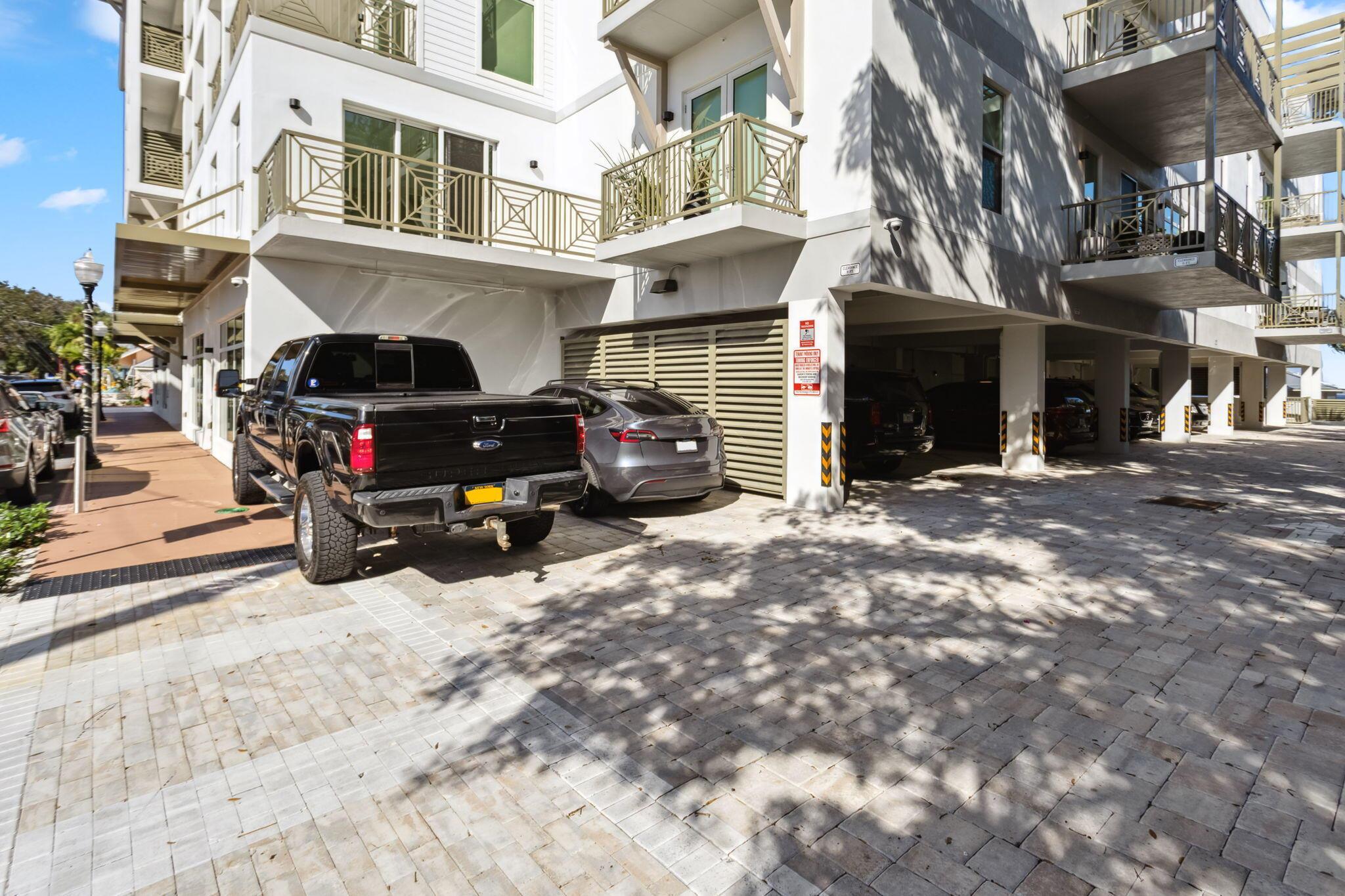 Homes for sale in Stuart, FL | 41 Sw Seminole Street #404, Stuart, FL 34994 | MLS# R10944869