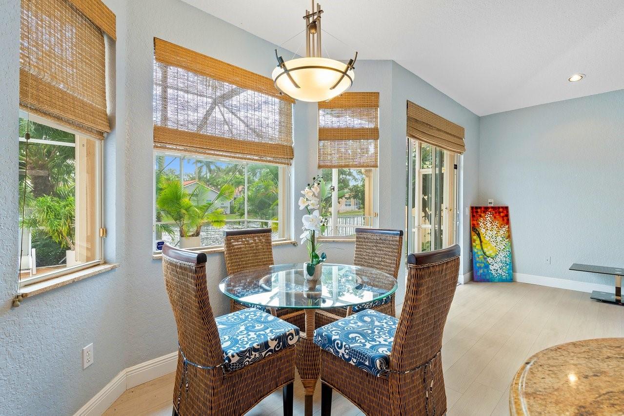 Morning coffee, lunch or dinner with unencombered water views!