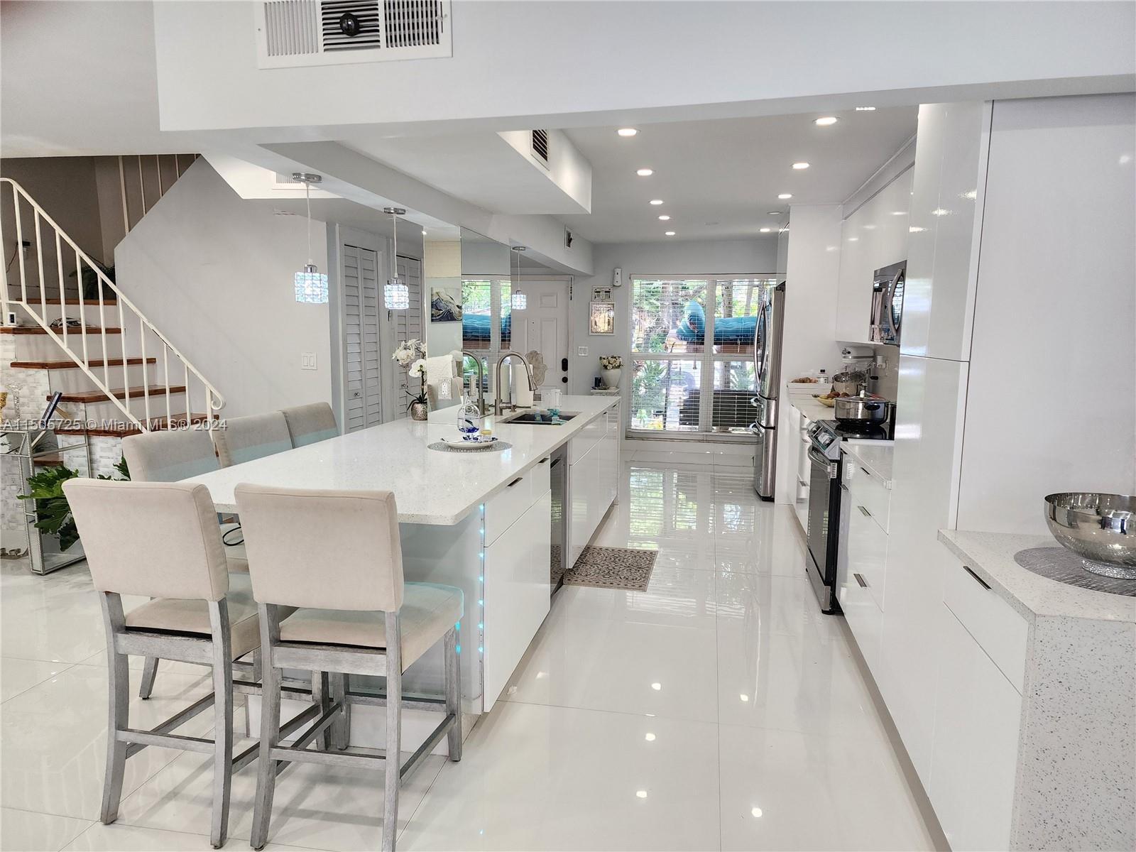 Hollywood Gardens Condomi