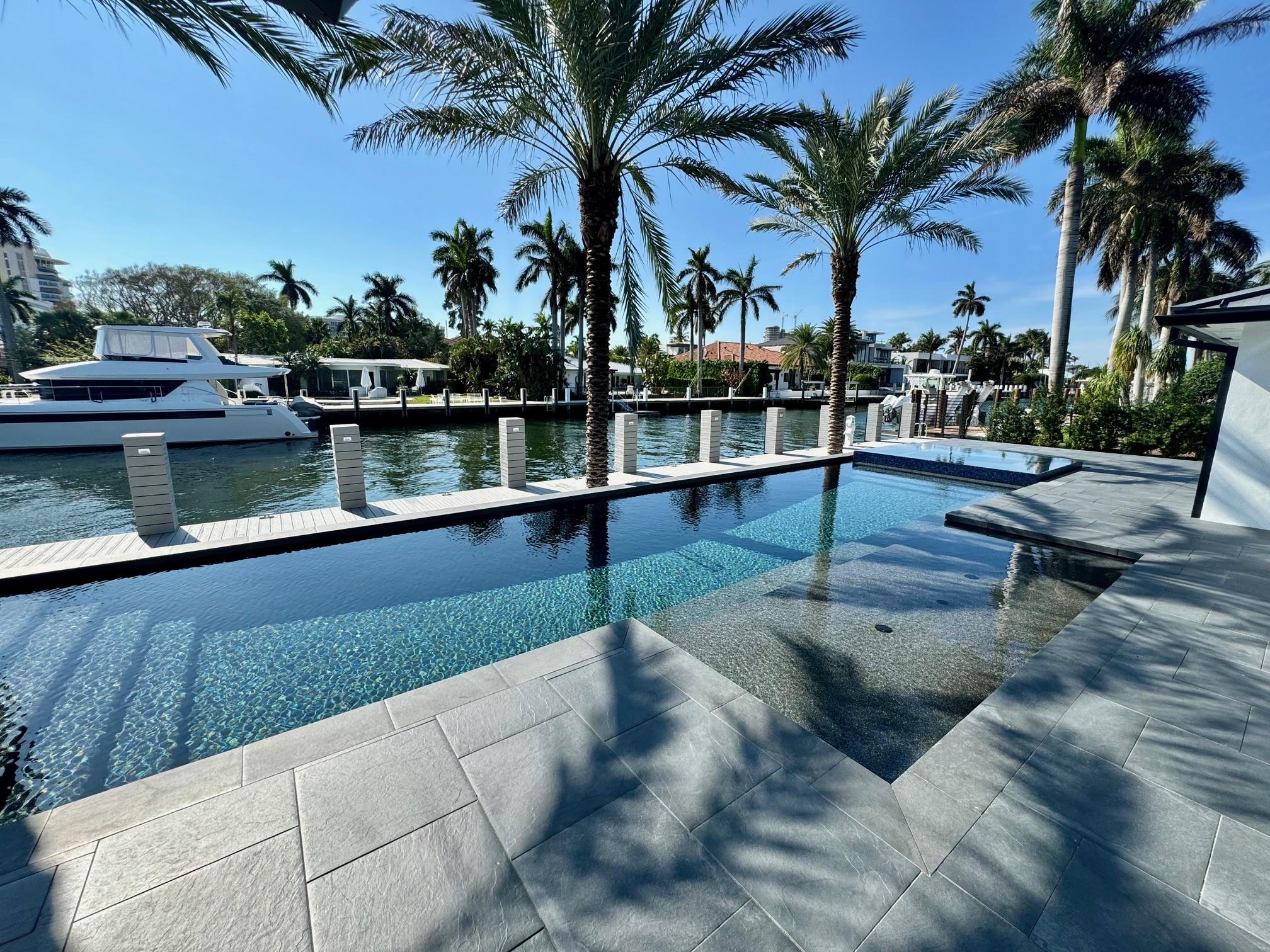 2542 Laguna Dr Fort Lauderdale FL 33316 | F10415468