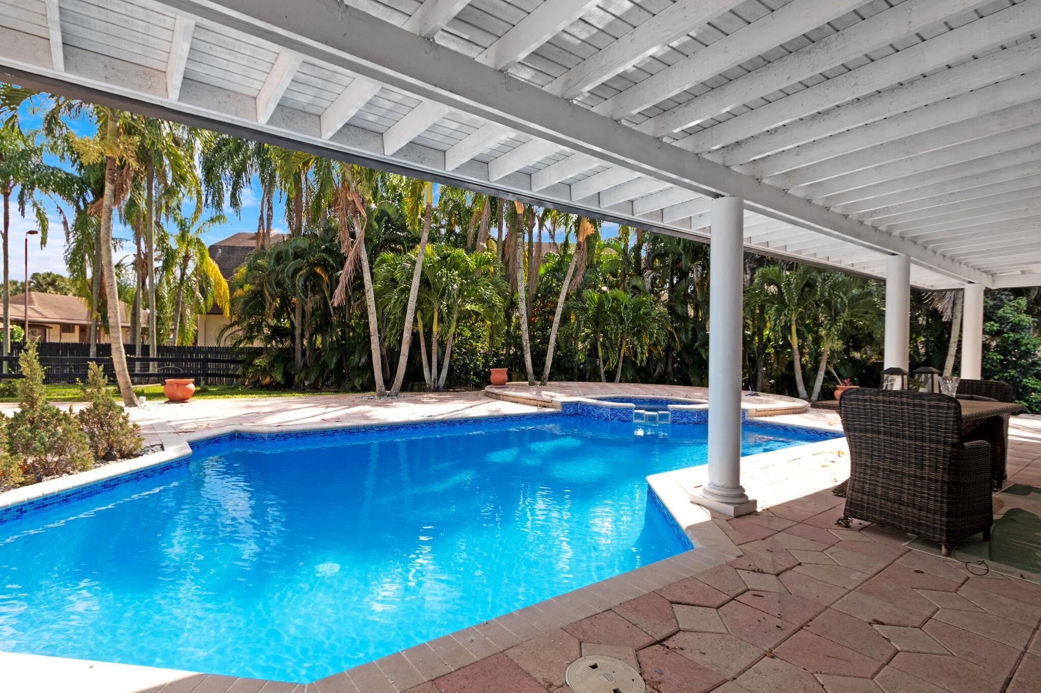 1250 Nw 118 Ave Plantation FL 33323 | F10414074