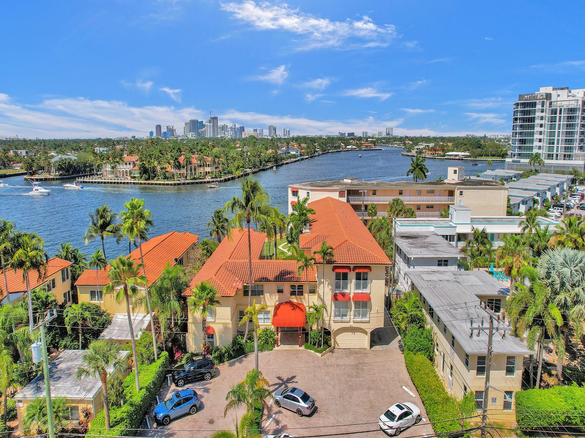 Fll Yacht @ Beach Club