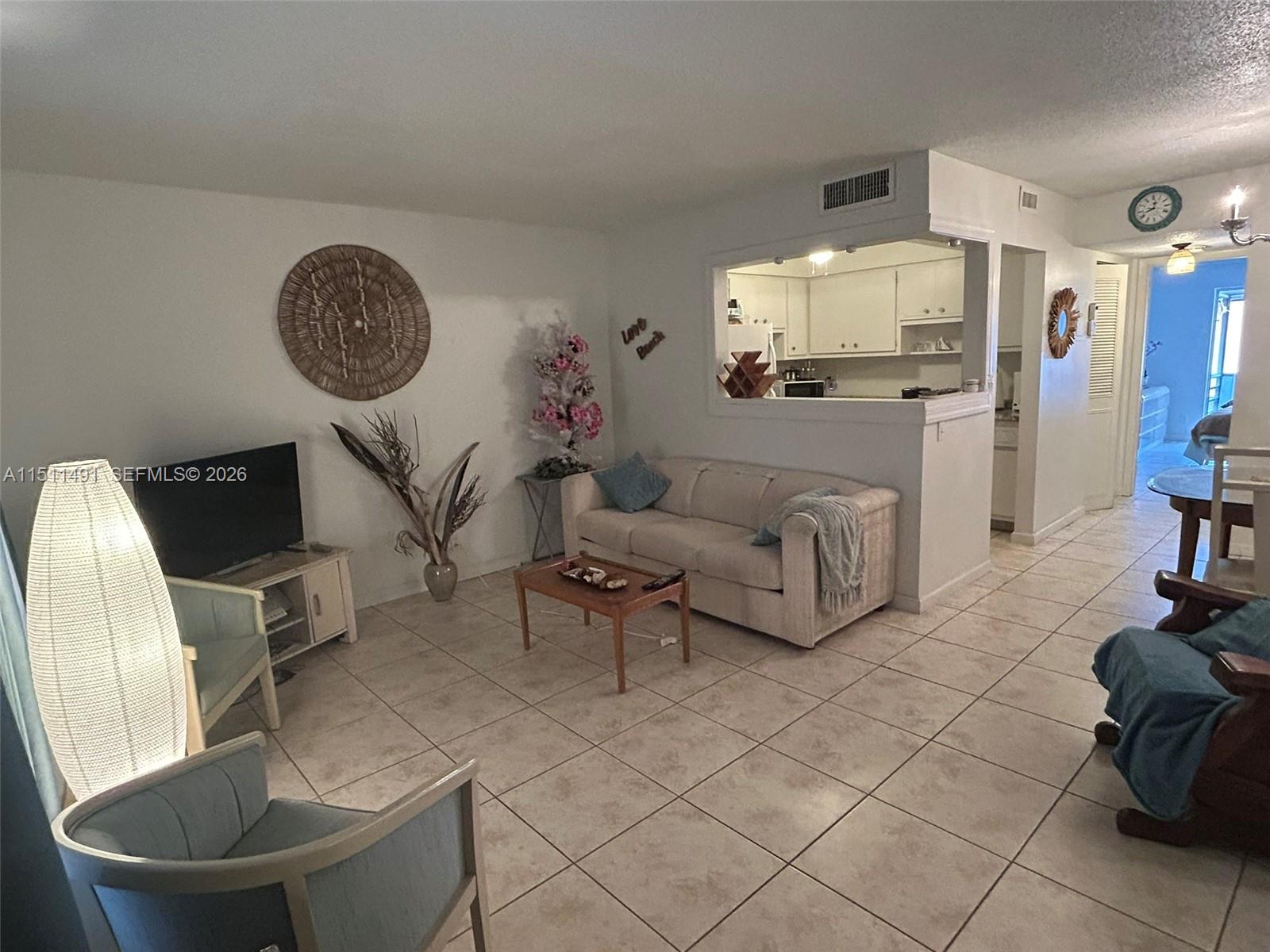 Lauderdale Oaks Condo I