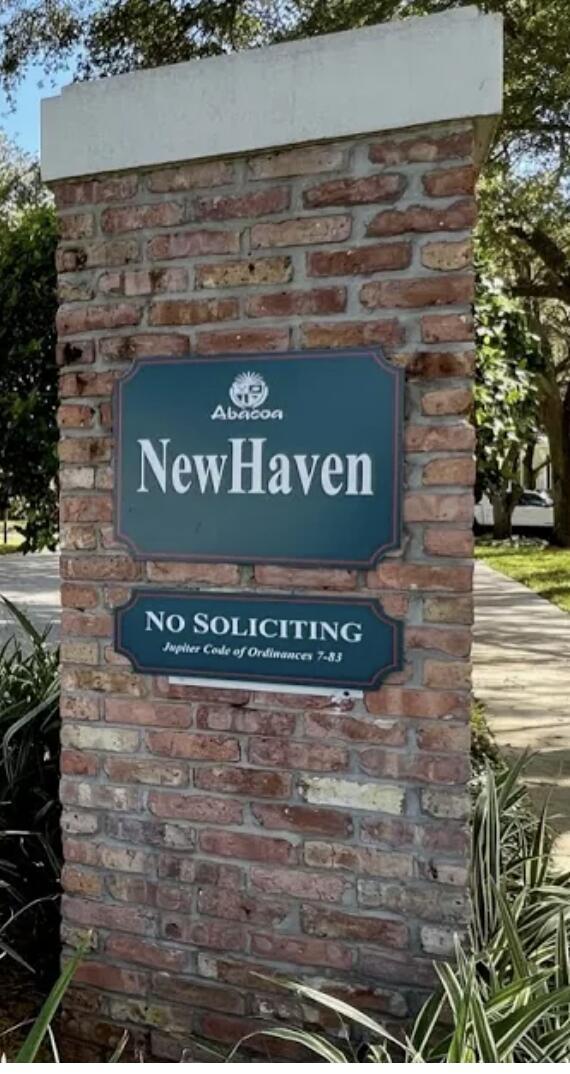 215 New Haven Boulevard Jupiter FL 33458 | R10949600