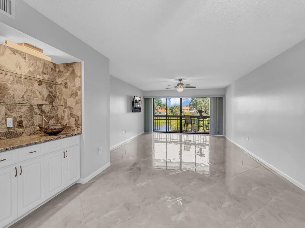 Homes for sale in Fort Pierce, FL | 3200 Twin Lakes Terrace #202, Fort Pierce, FL 34951 | MLS# R10950534