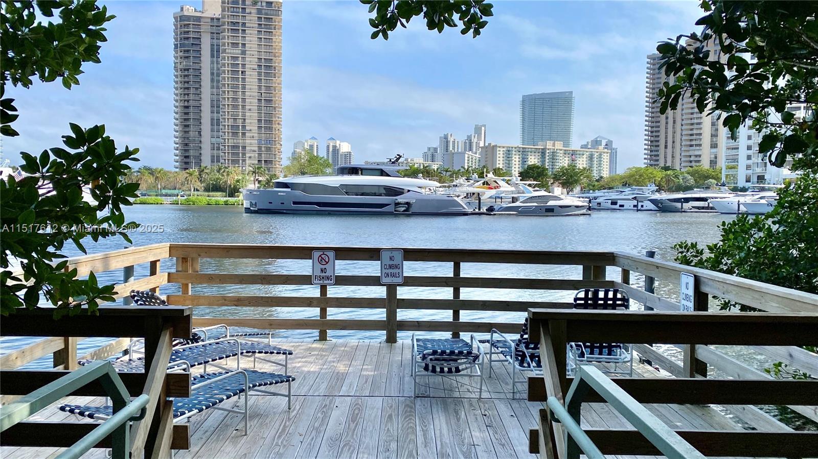 The Yacht Club At Aventura