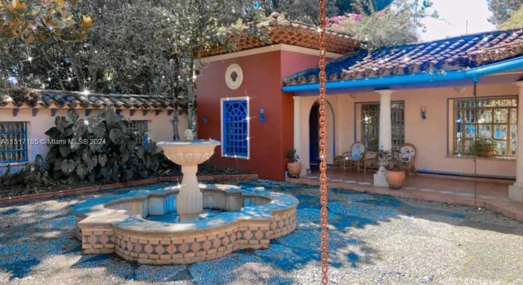 1 Cigarrales De Santa Teresa ,, FL 