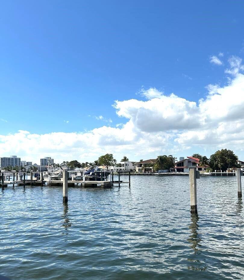 Ocean Marine Yacht Club C