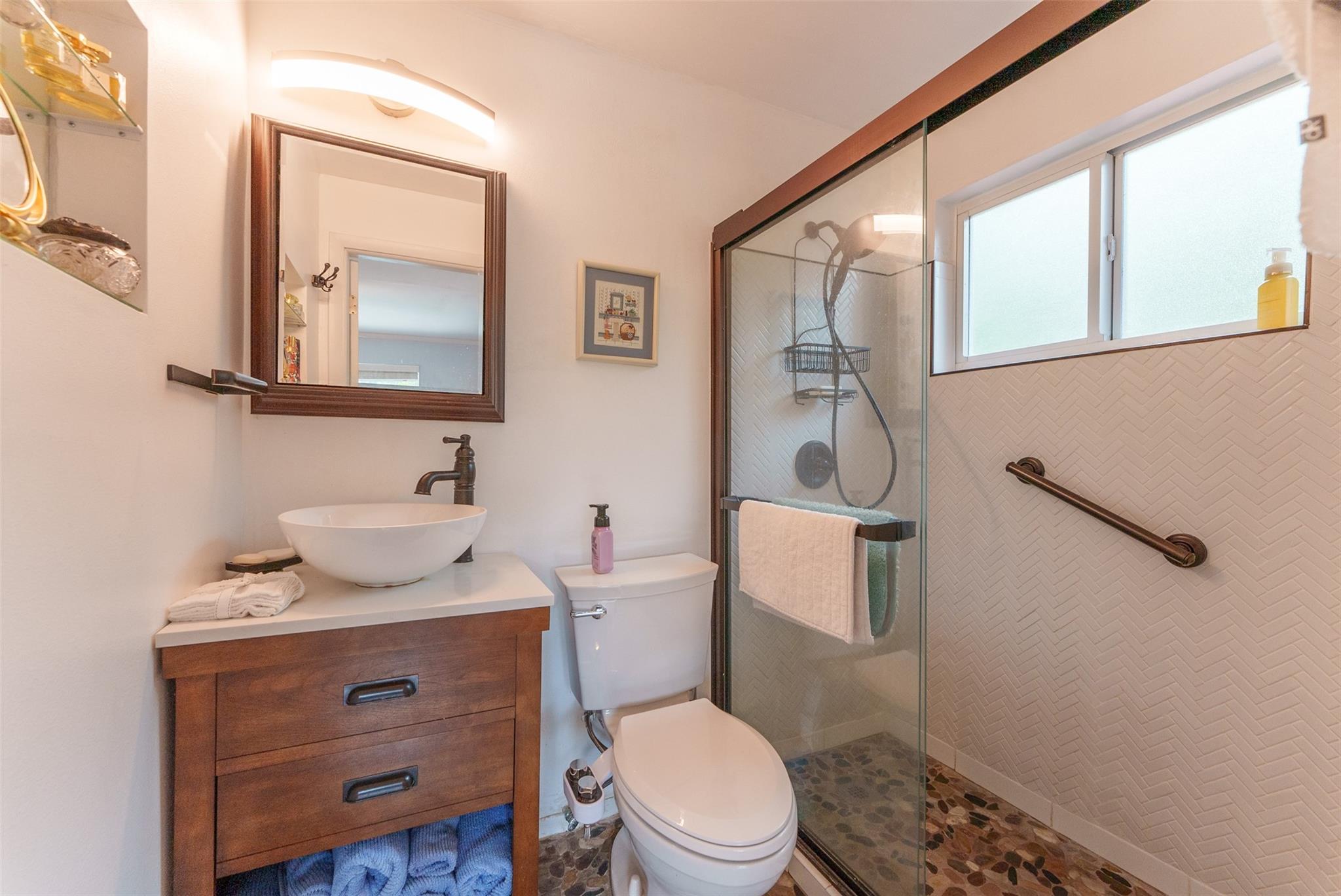 Guest house bathroom
