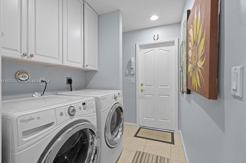 Homes for sale in Stuart, FL | 8577 Sw Sea Captain Dr, Stuart, FL 34997 | MLS# A11521220