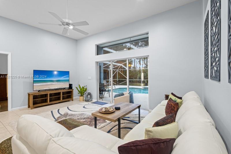 Homes for sale in Stuart, FL | 8577 Sw Sea Captain Dr, Stuart, FL 34997 | MLS# A11521220