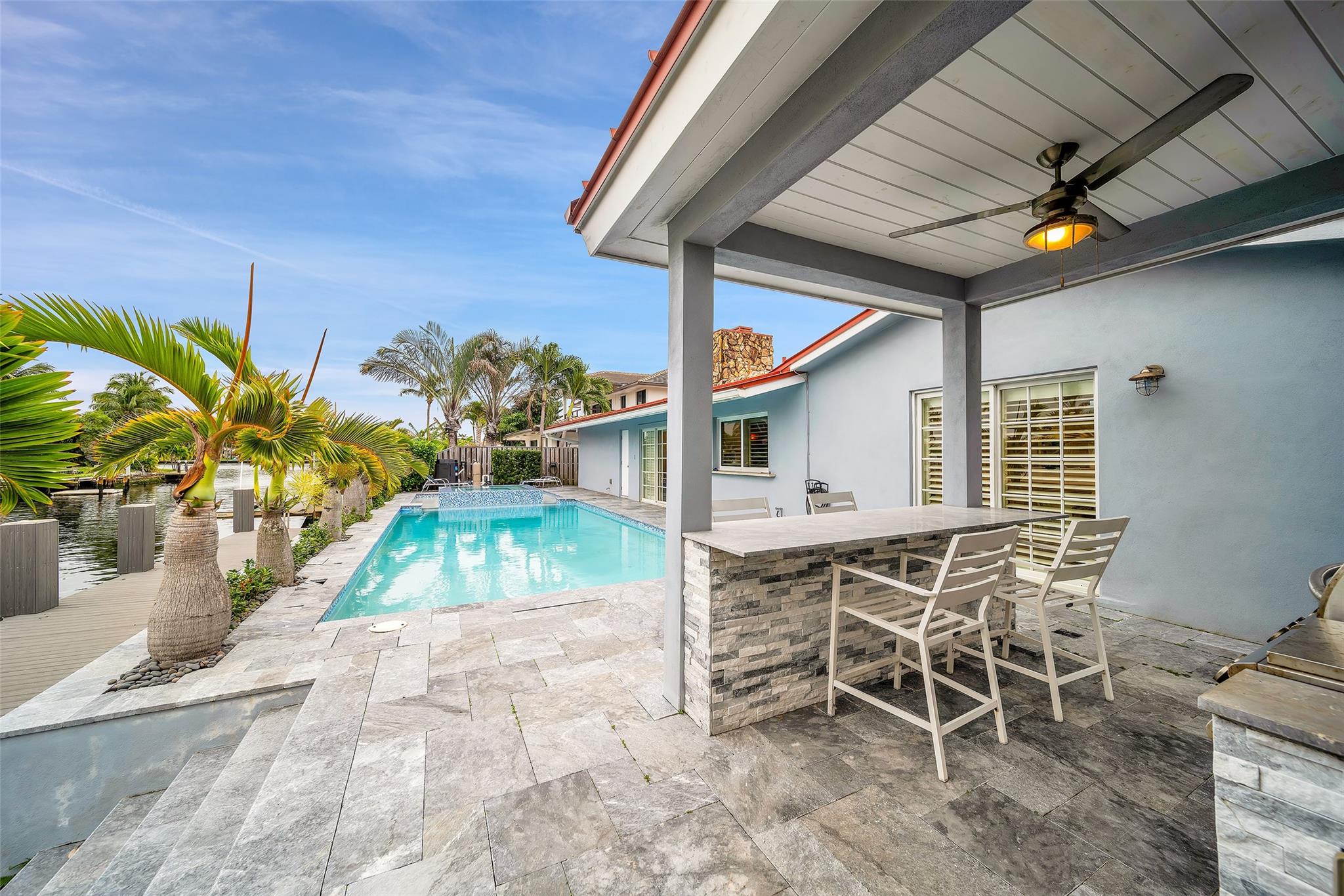 Summer Kitchen w Gas Grill