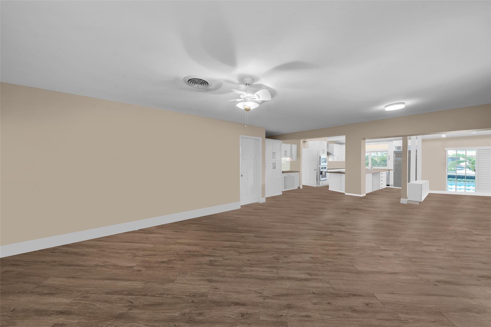 Big Great Room / Open Concept