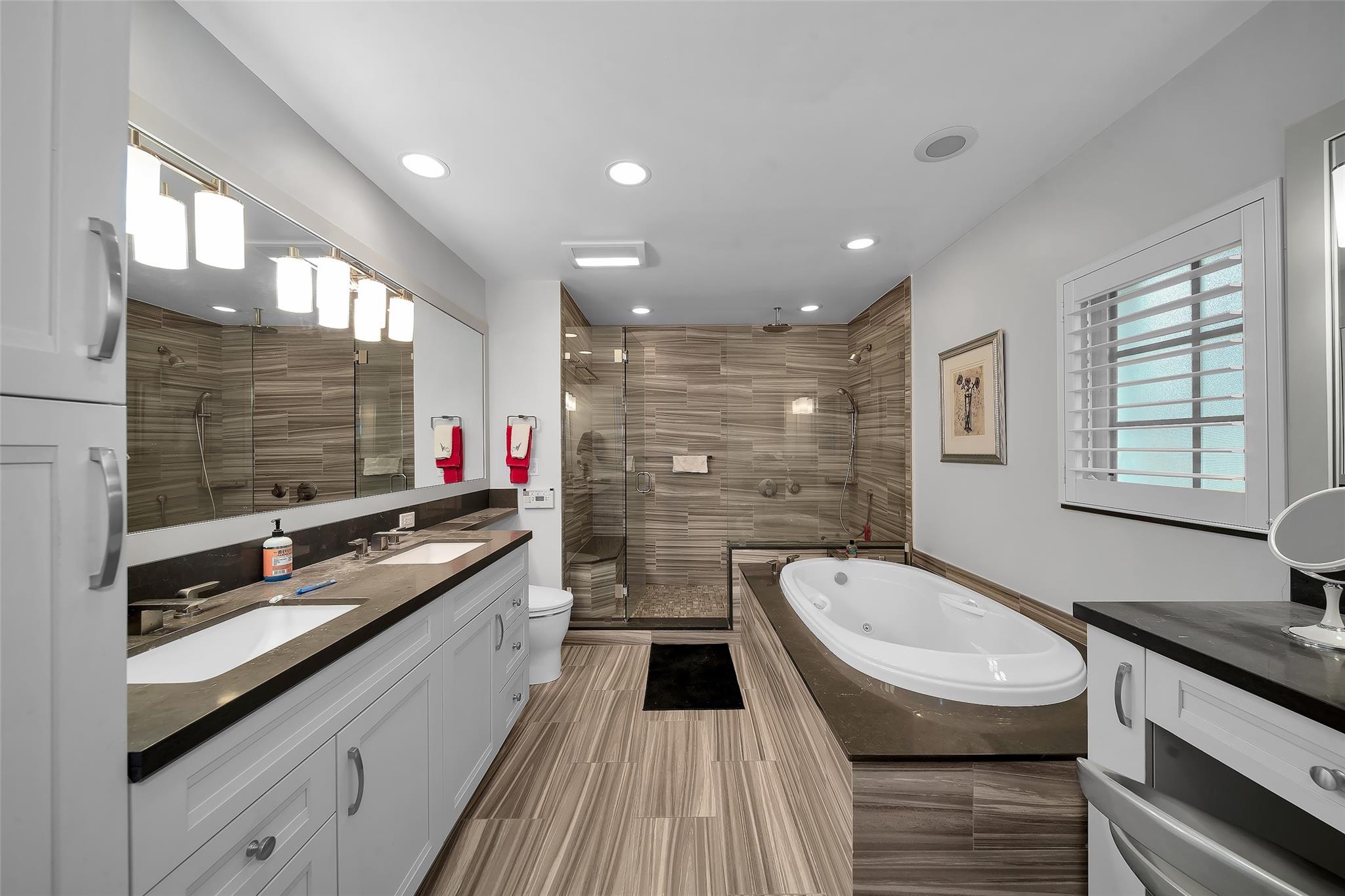 Master Suite Bath
