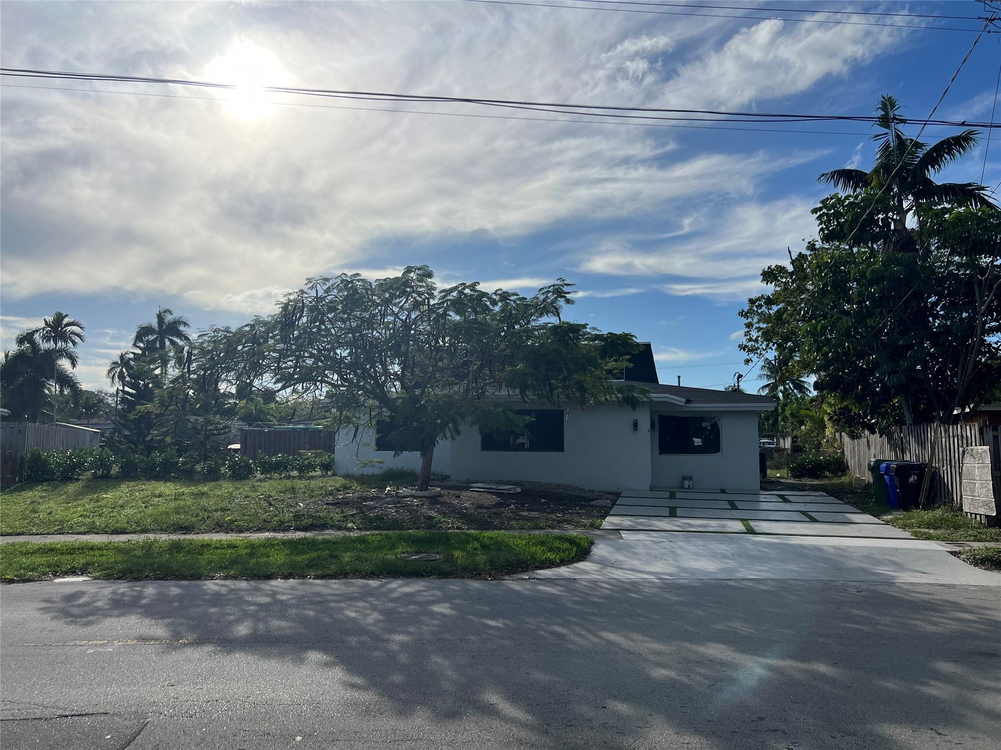 1561 Sw 23rd Ave Fort Lauderdale FL 33312 | F10420666