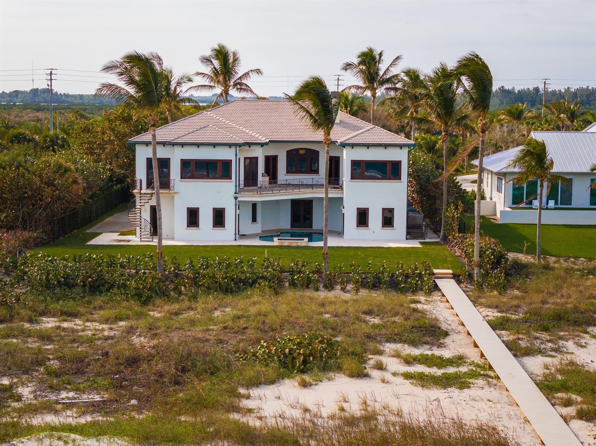 Homes for sale in Hutchinson Island, FL | 6722 N Hwy A1A, Hutchinson Island, FL 34949 | MLS# R10954761