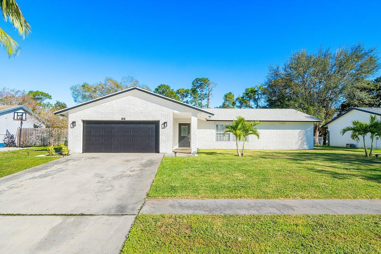 188 Martin Circle Royal Palm Beach FL 33411 | R10955145