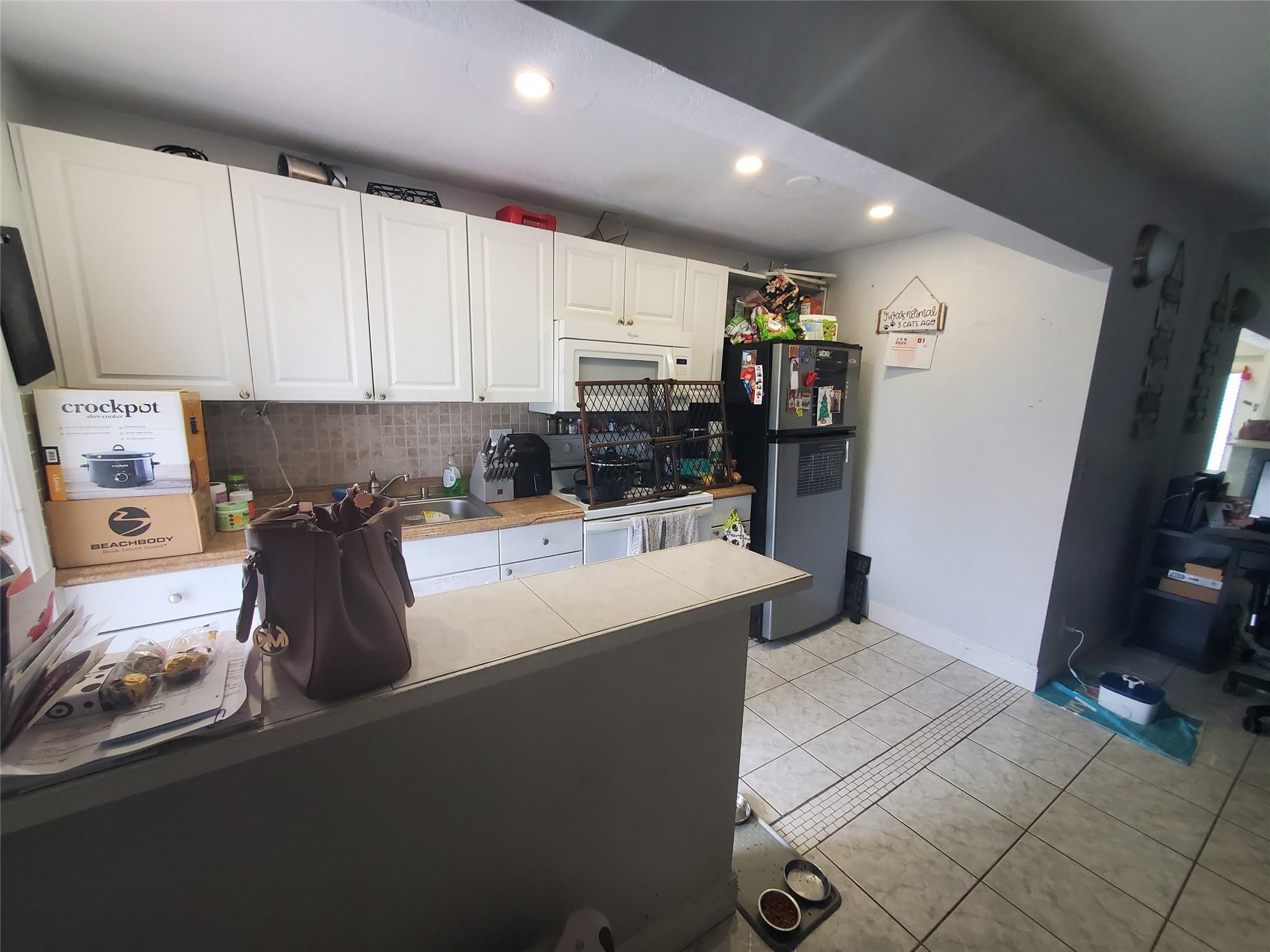 Homes for sale in Pompano Beach, FL | 1021 Ne 24th Ave #30, Pompano Beach, FL 33062 | MLS# F10421405