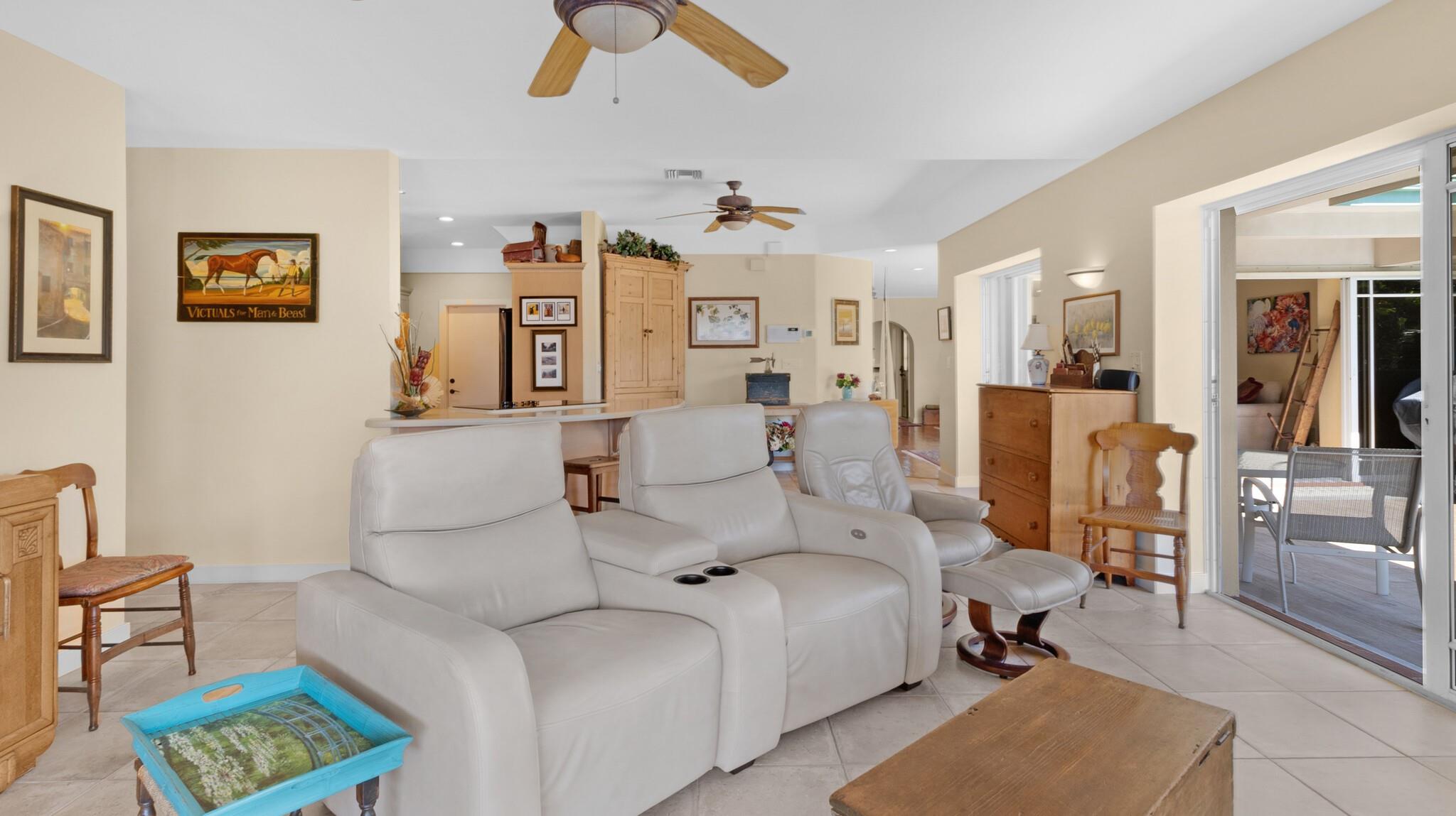 family room/dining room
