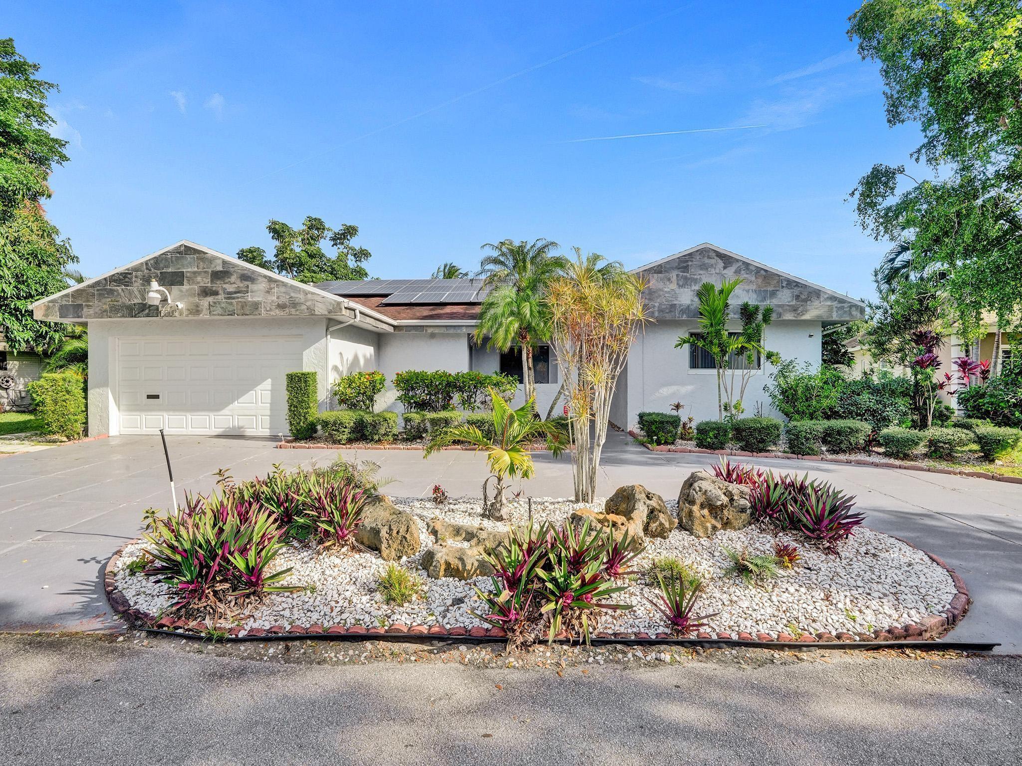 5802 Australian Pine Dr Tamarac FL 33319 | F10422179