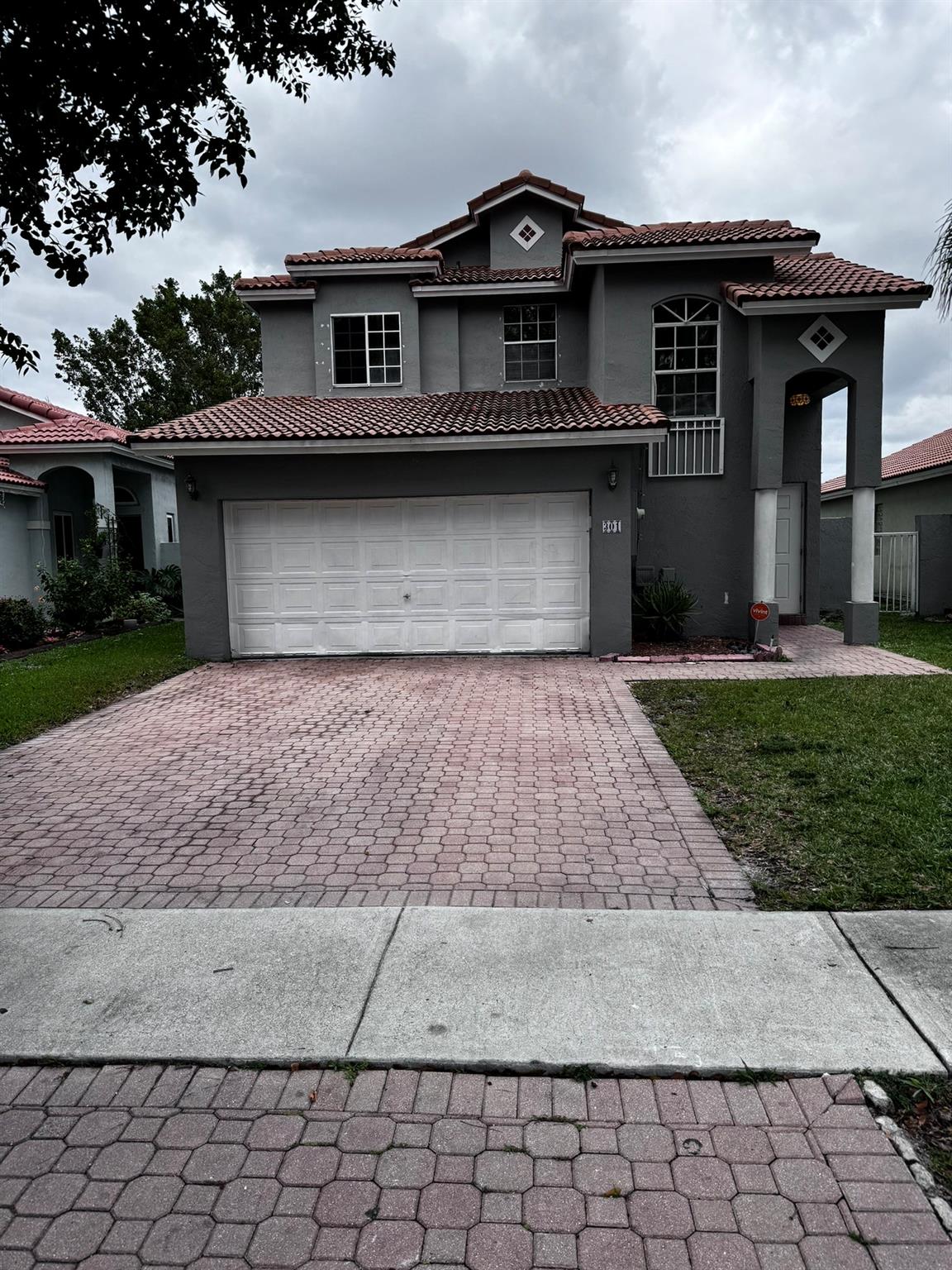301 Nw 107th Ave Pembroke Pines FL 33026 | F10418737