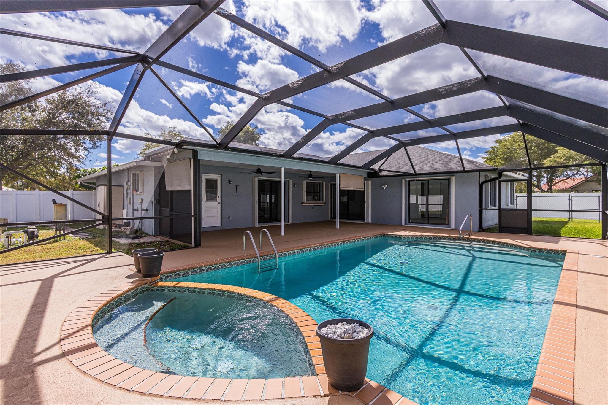 Again, pool and patio