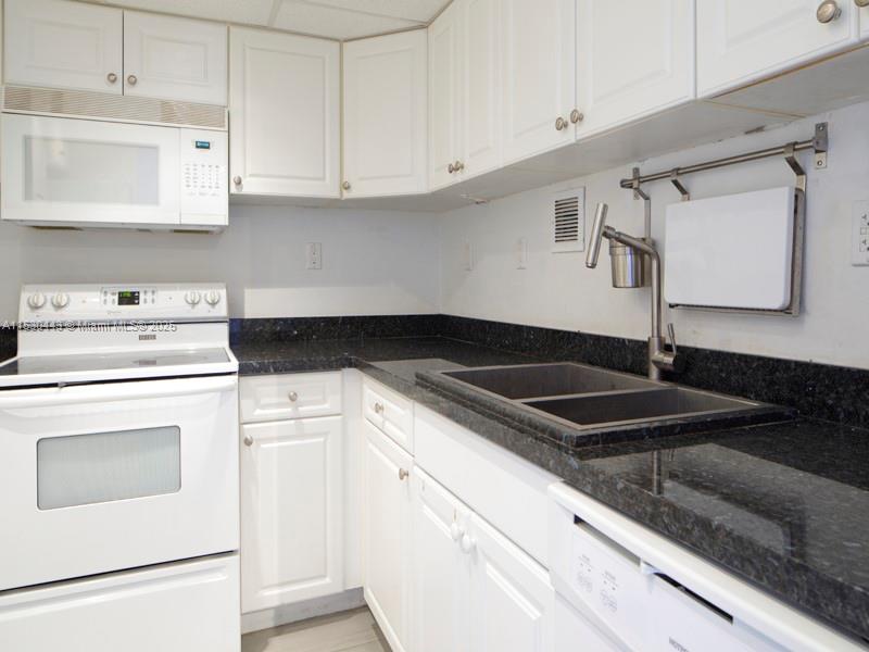 1200 West Ave #202, Miami Beach FL 33139