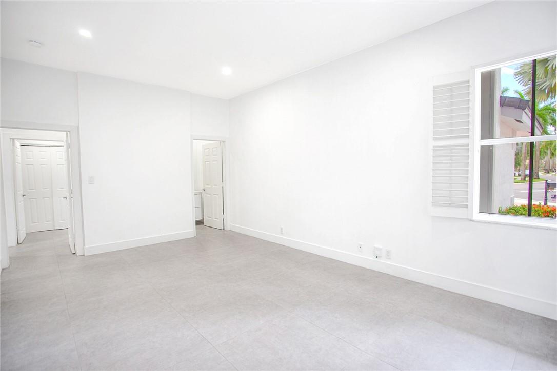 1st floor bedroom / office / playroom