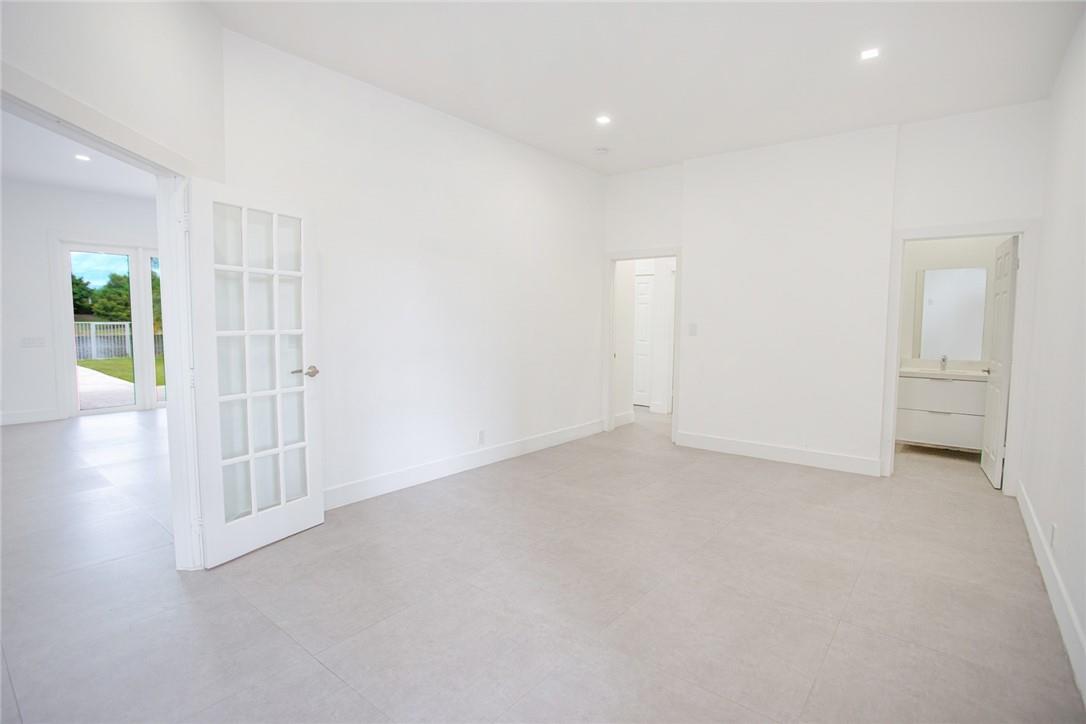 1st floor bedroom / office / playroom