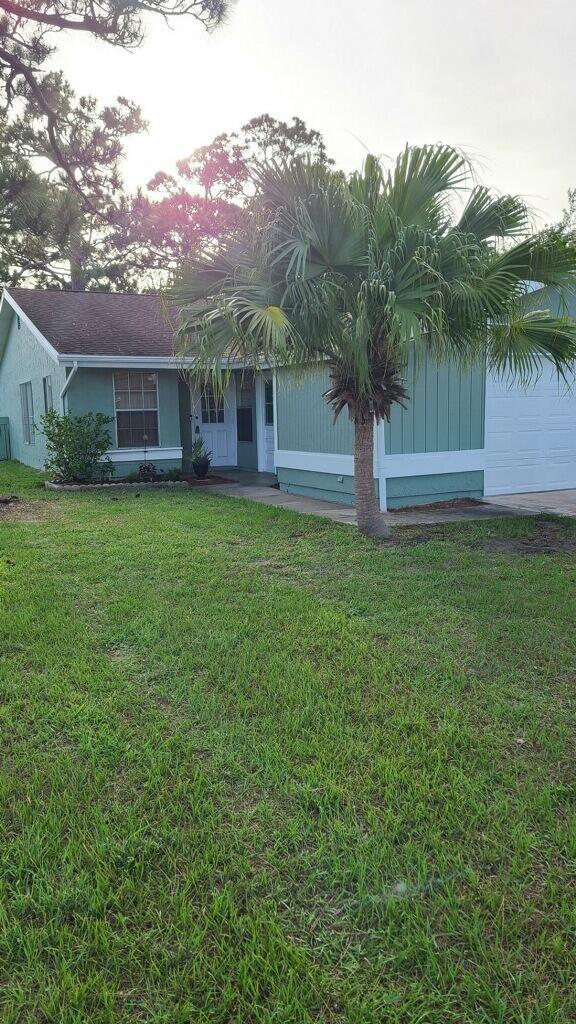 Homes for sale in Port St Lucie, FL | 1720 Se Linpark Court, Port St Lucie, FL 34952 | MLS# R10958405