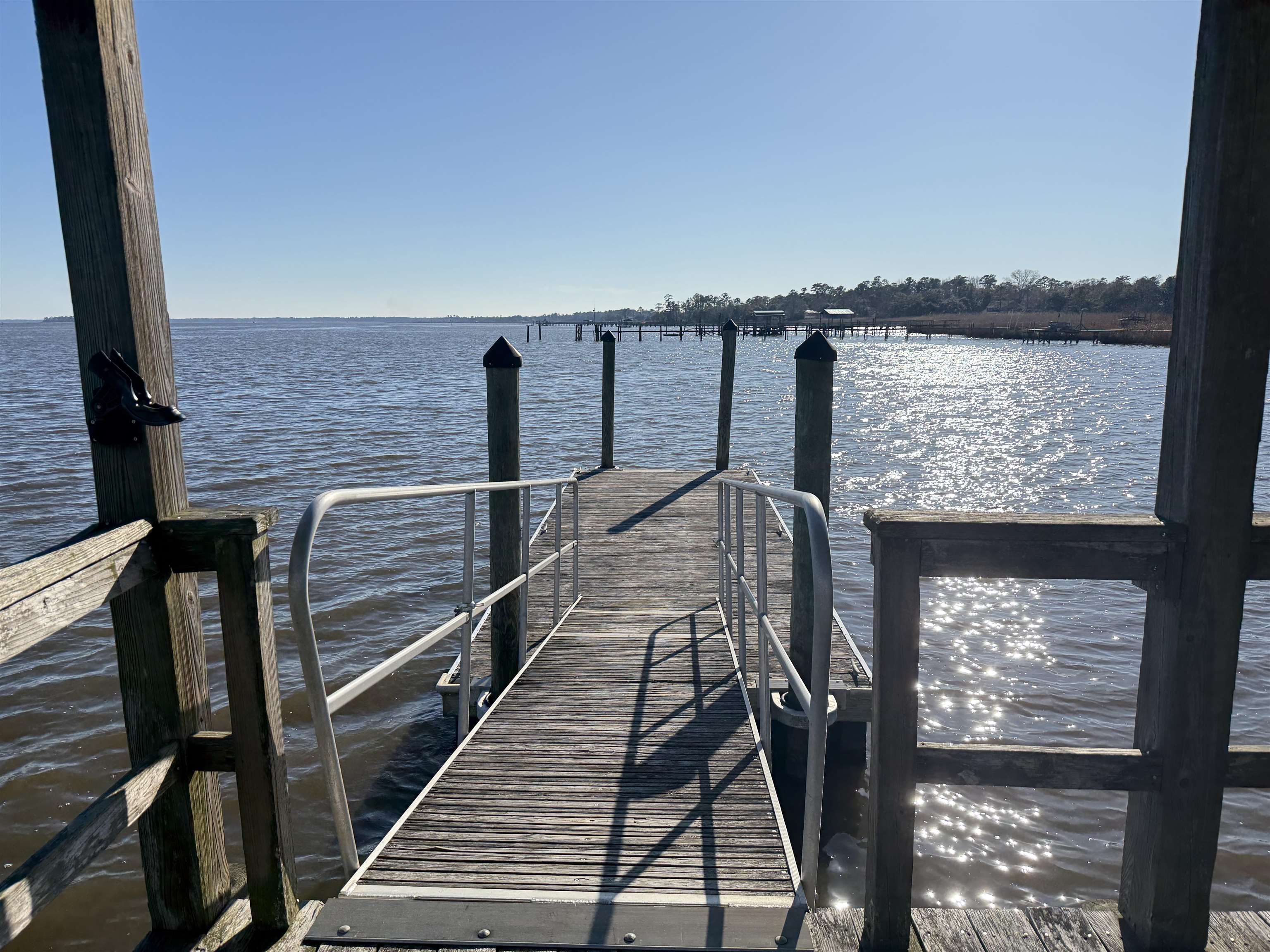 Homes for sale in Georgetown, SC | 46 Oak Bay Dr, Georgetown, SC 29440 | MLS# 2403584