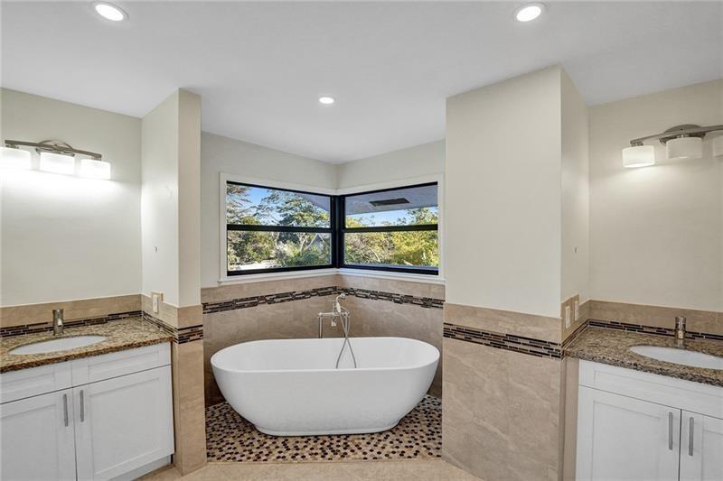 Main Home - Master Bath