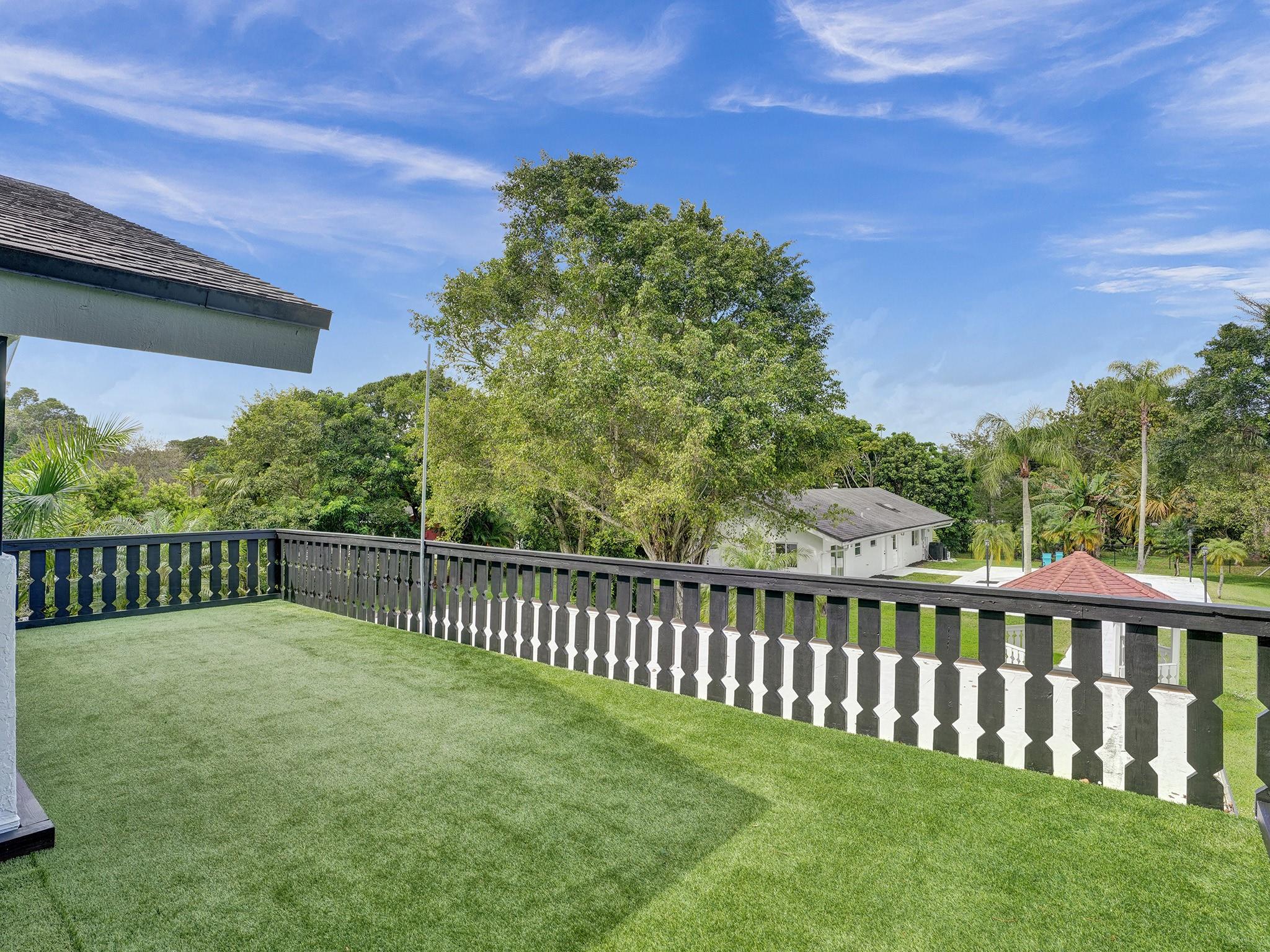 Main Home - 2nd Floor Balcony