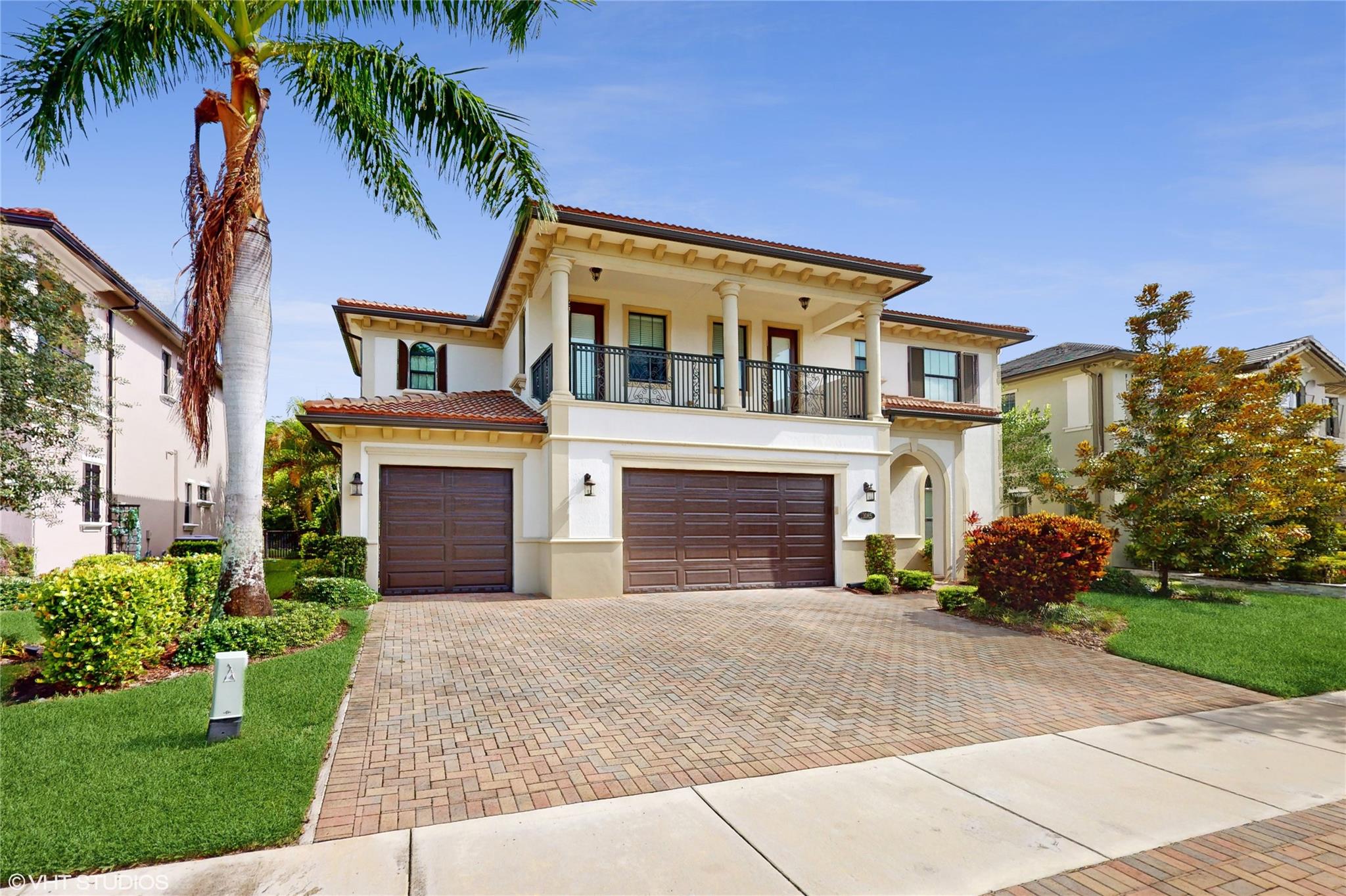 11085 E Watercrest Cir Parkland FL 33076 | F10423857