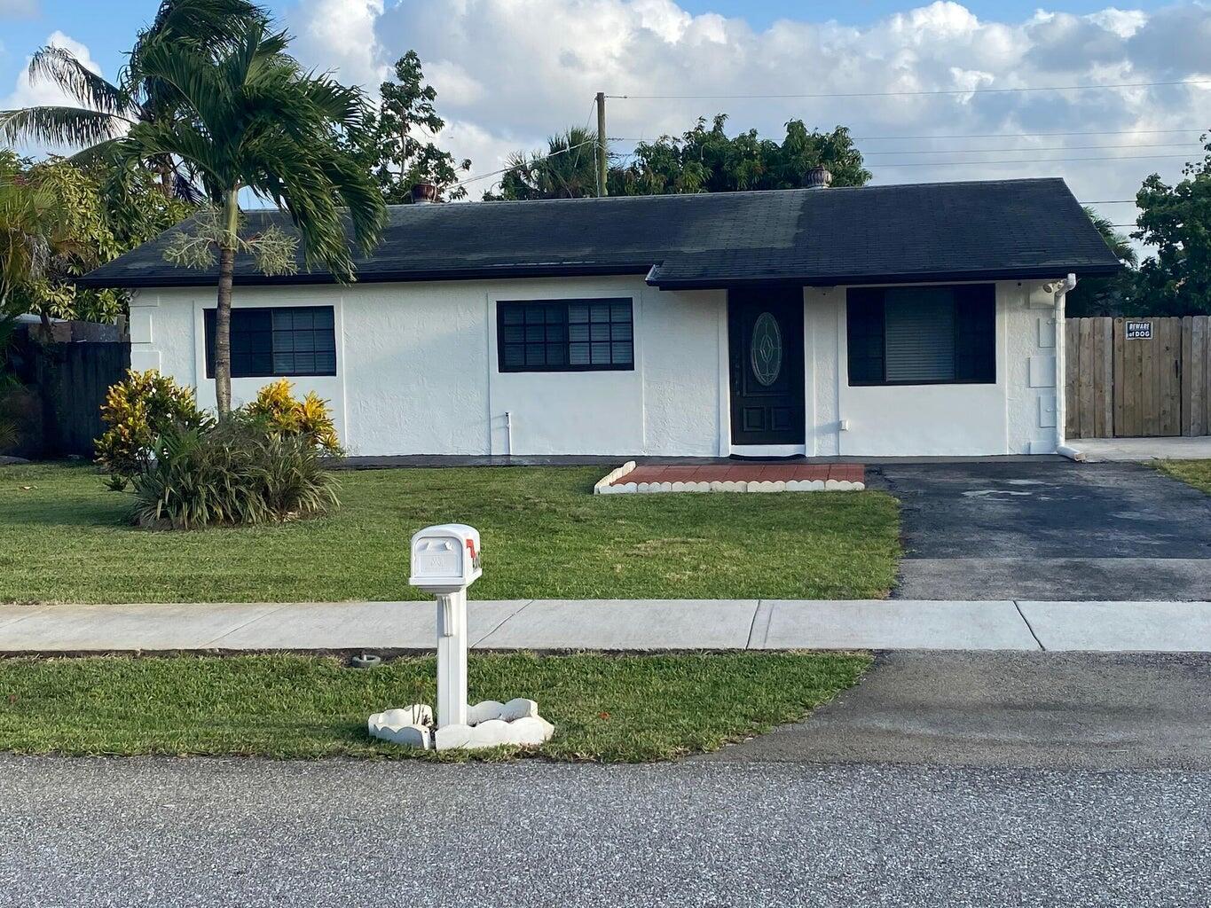 4360 Nw 61st Street North Lauderdale FL 33319 | R10959775