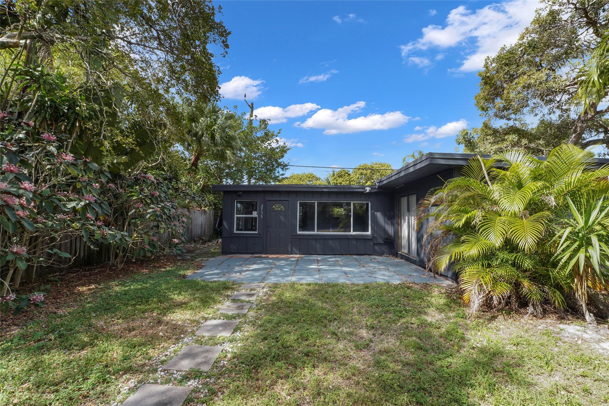 Property Structure Frontal View