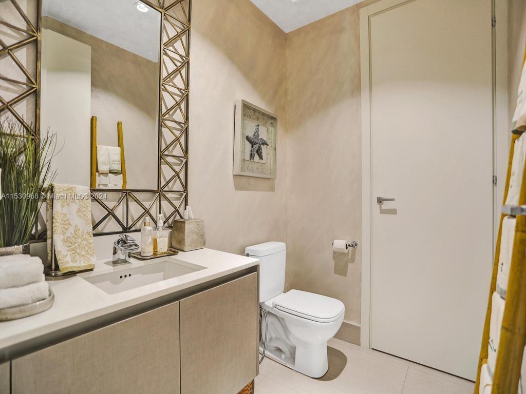 3250 NE 188th St #207, Aventura FL 33180